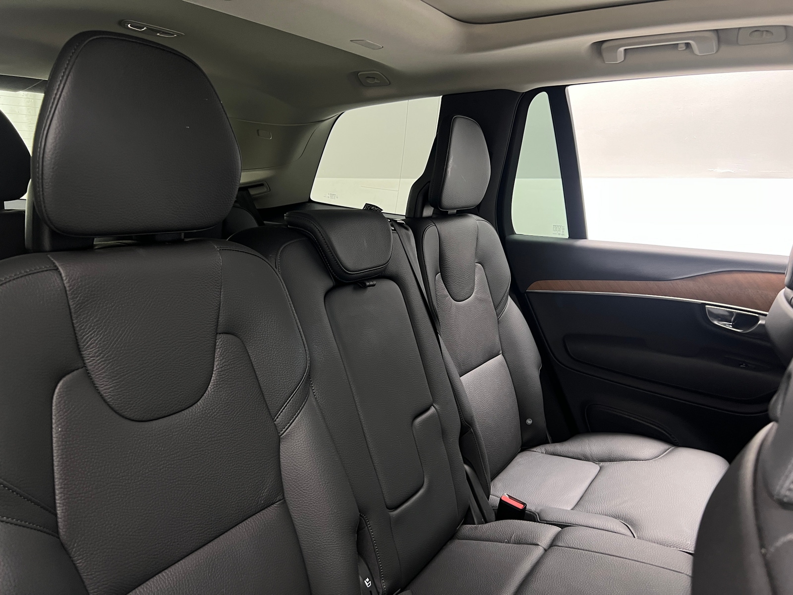 Thumbnail: 2025 Volvo XC90 - 5