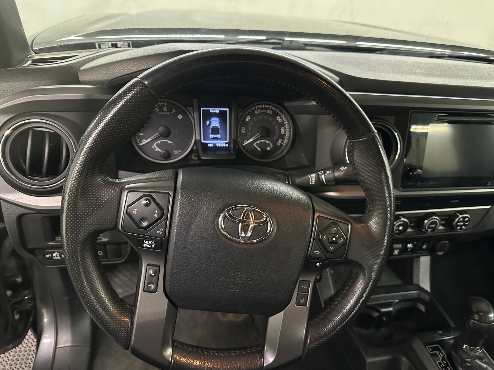 Thumbnail: 2019 Toyota Tacoma - 5