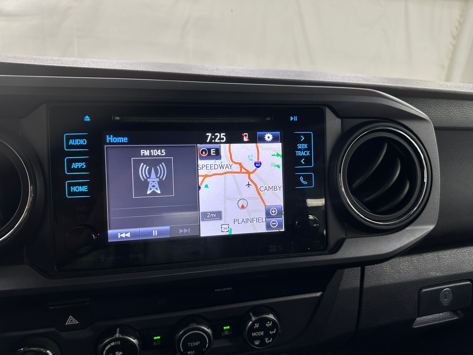 Thumbnail: 2019 Toyota Tacoma - 4