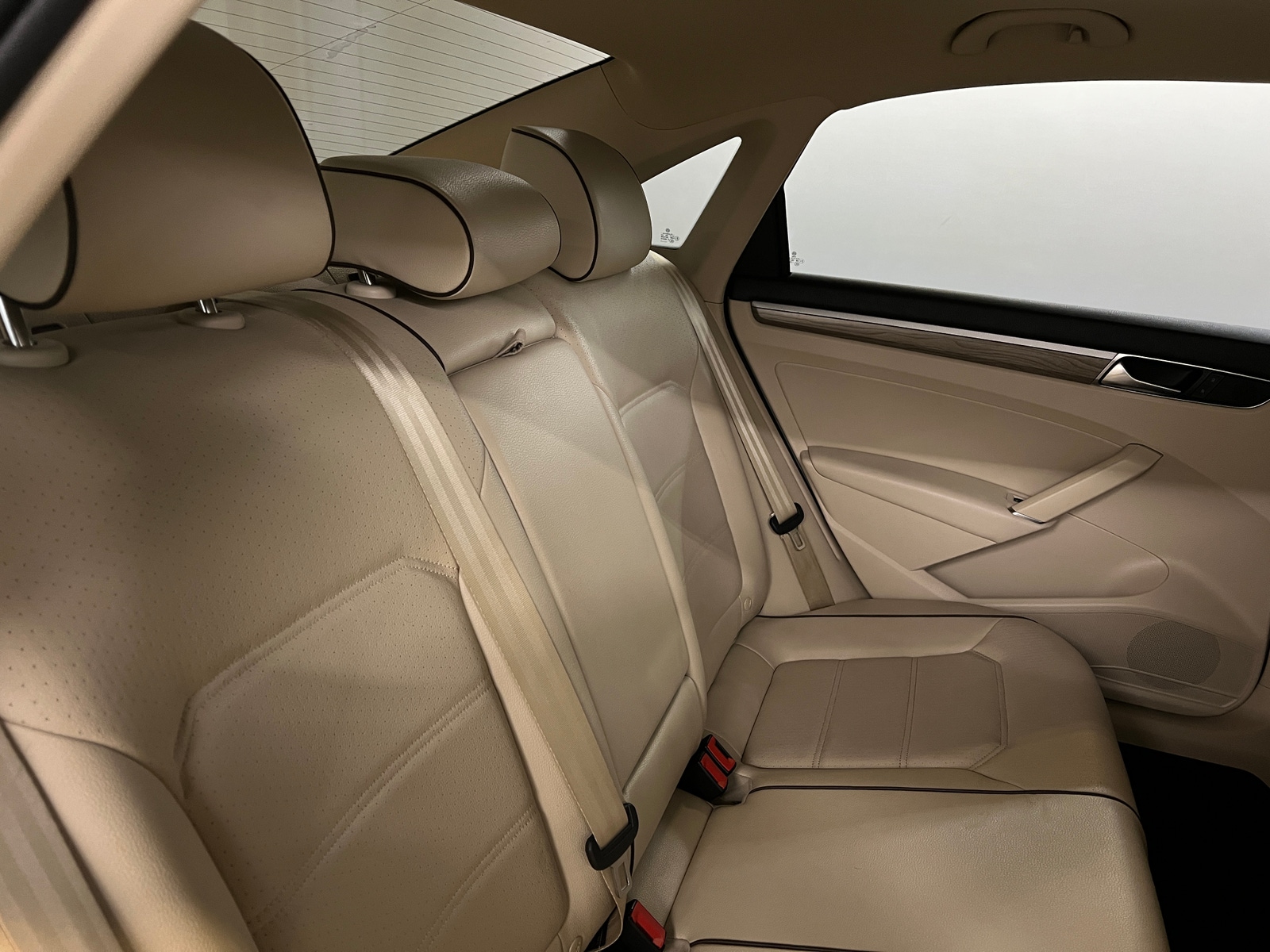 Thumbnail: 2016 Volkswagen Passat - 5