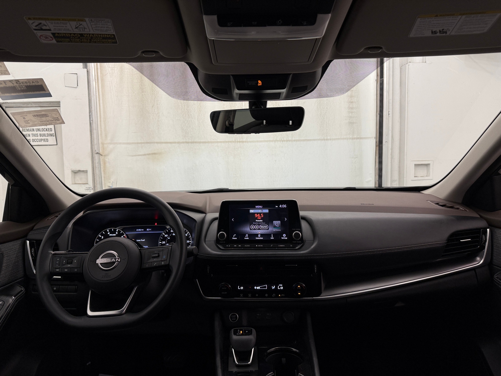Thumbnail: 2022 Nissan Rogue - 3