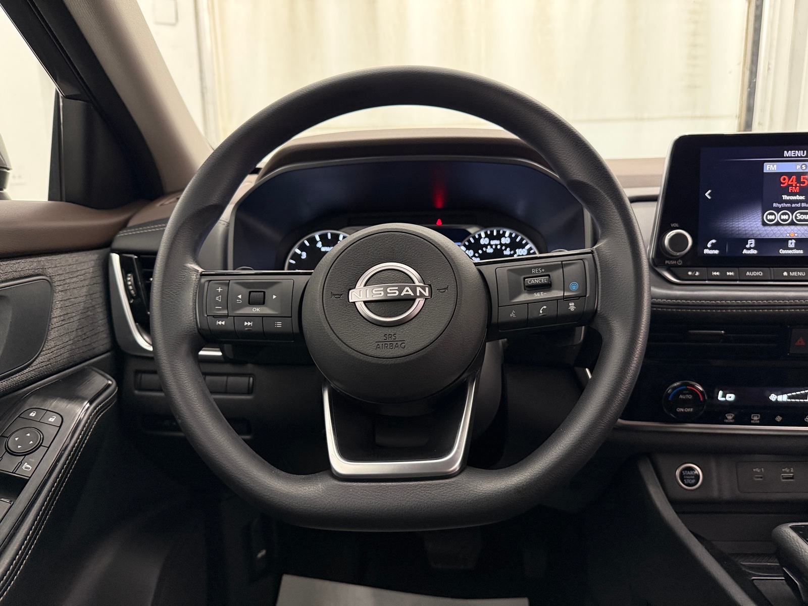 Thumbnail: 2022 Nissan Rogue - 5