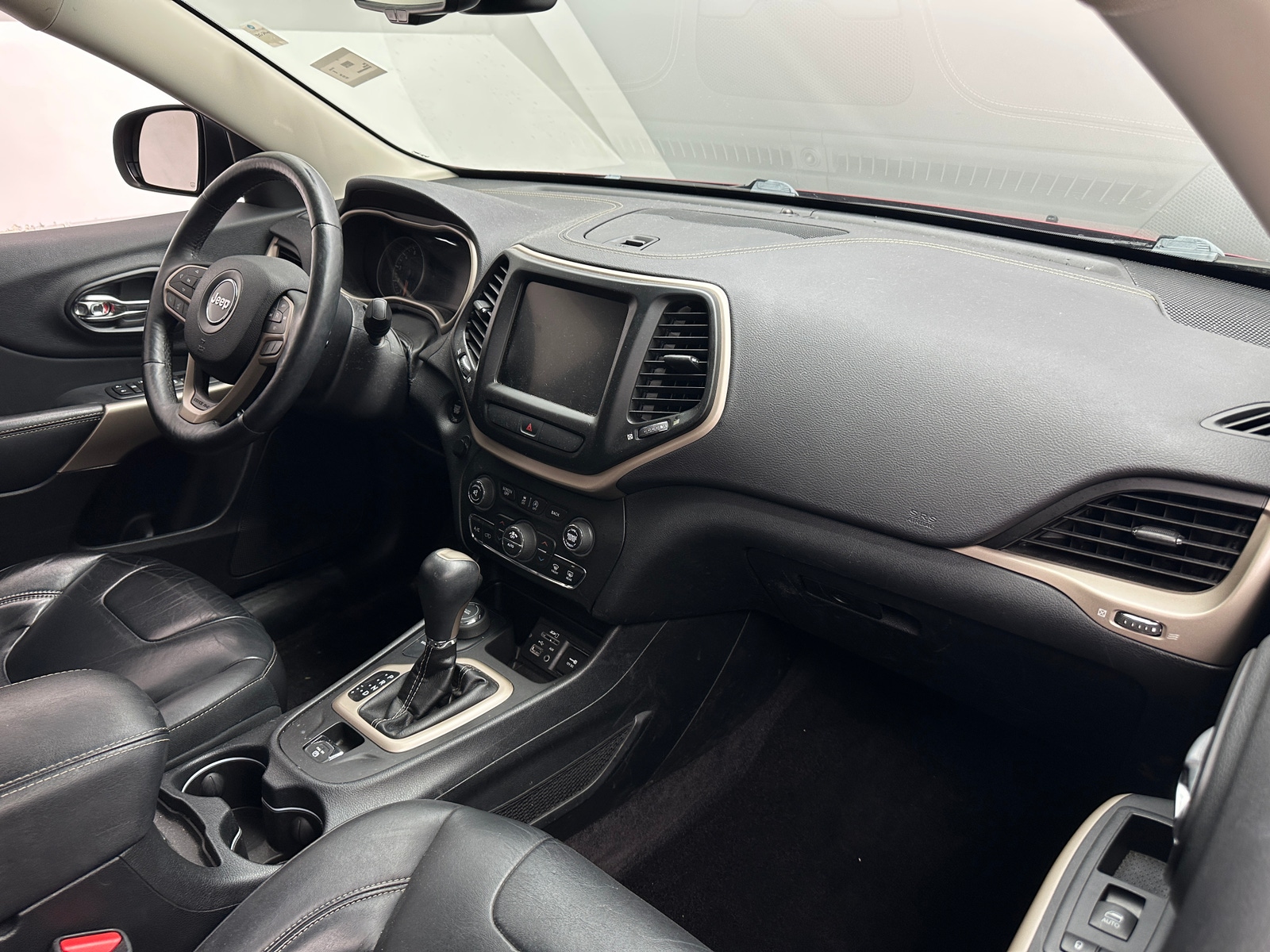 Thumbnail: 2017 Jeep Cherokee - 2