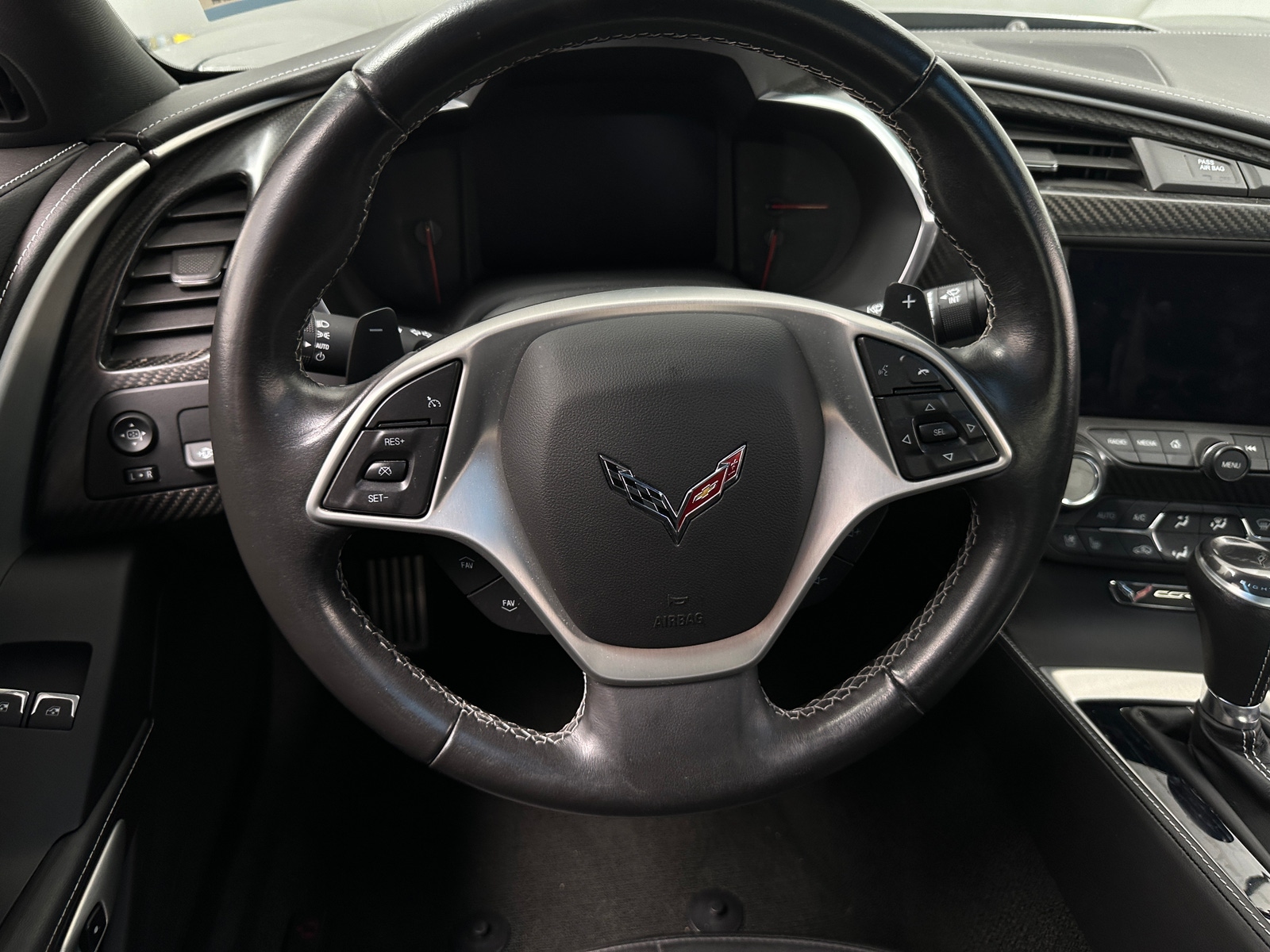 Thumbnail: 2015 Chevrolet Corvette - 3