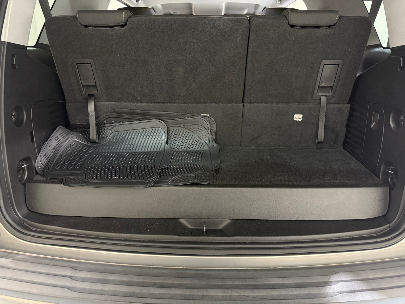 Thumbnail: 2019 Chevrolet Tahoe - 7