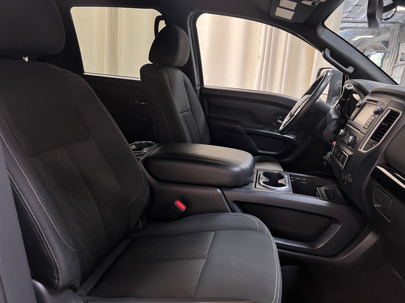 Thumbnail: 2018 Nissan Titan - 2