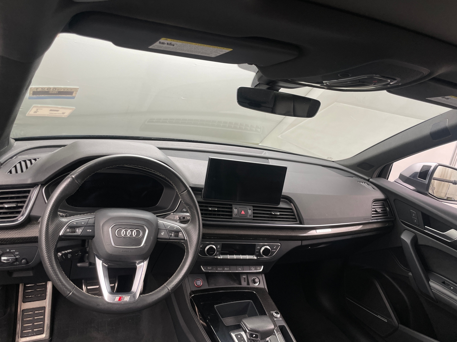 Thumbnail: 2022 Audi SQ5 - 2