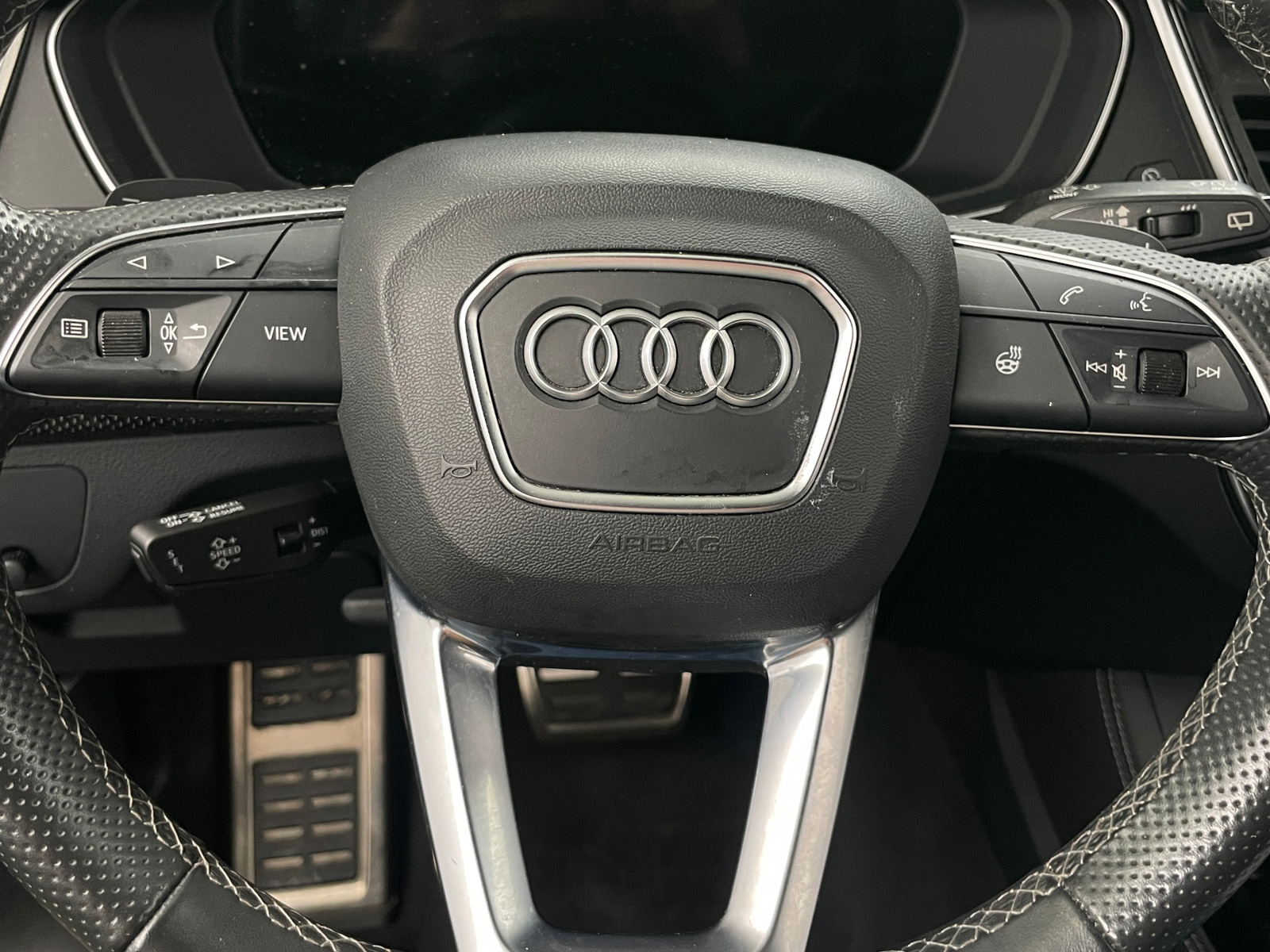 Thumbnail: 2022 Audi SQ5 - 4