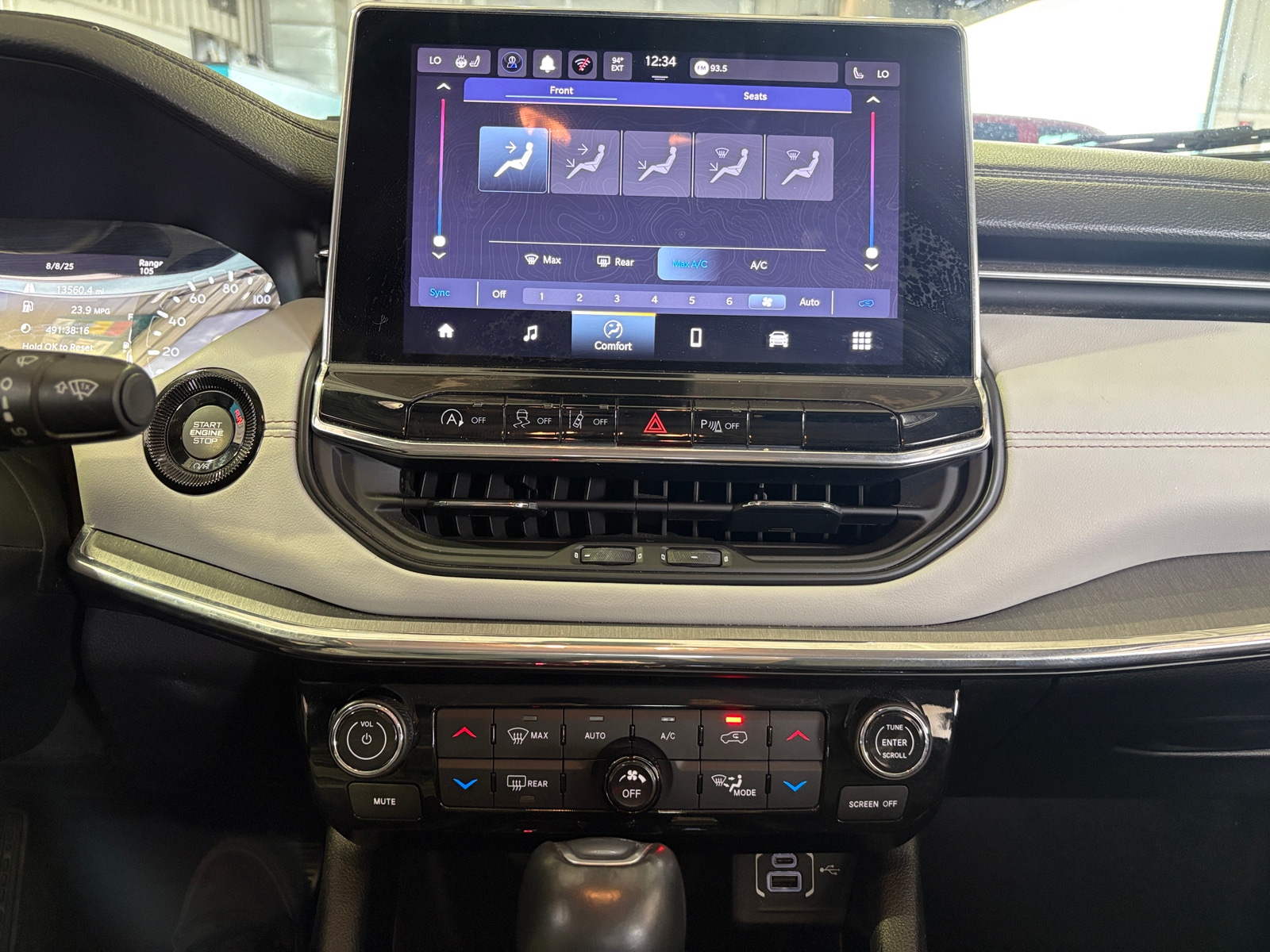 Thumbnail: 2022 Jeep Compass - 3