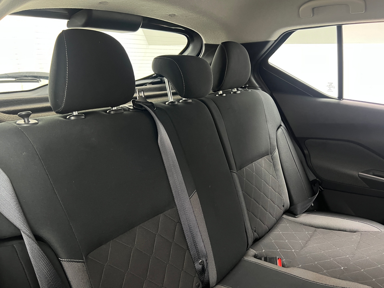 Thumbnail: 2020 Nissan Kicks - 6
