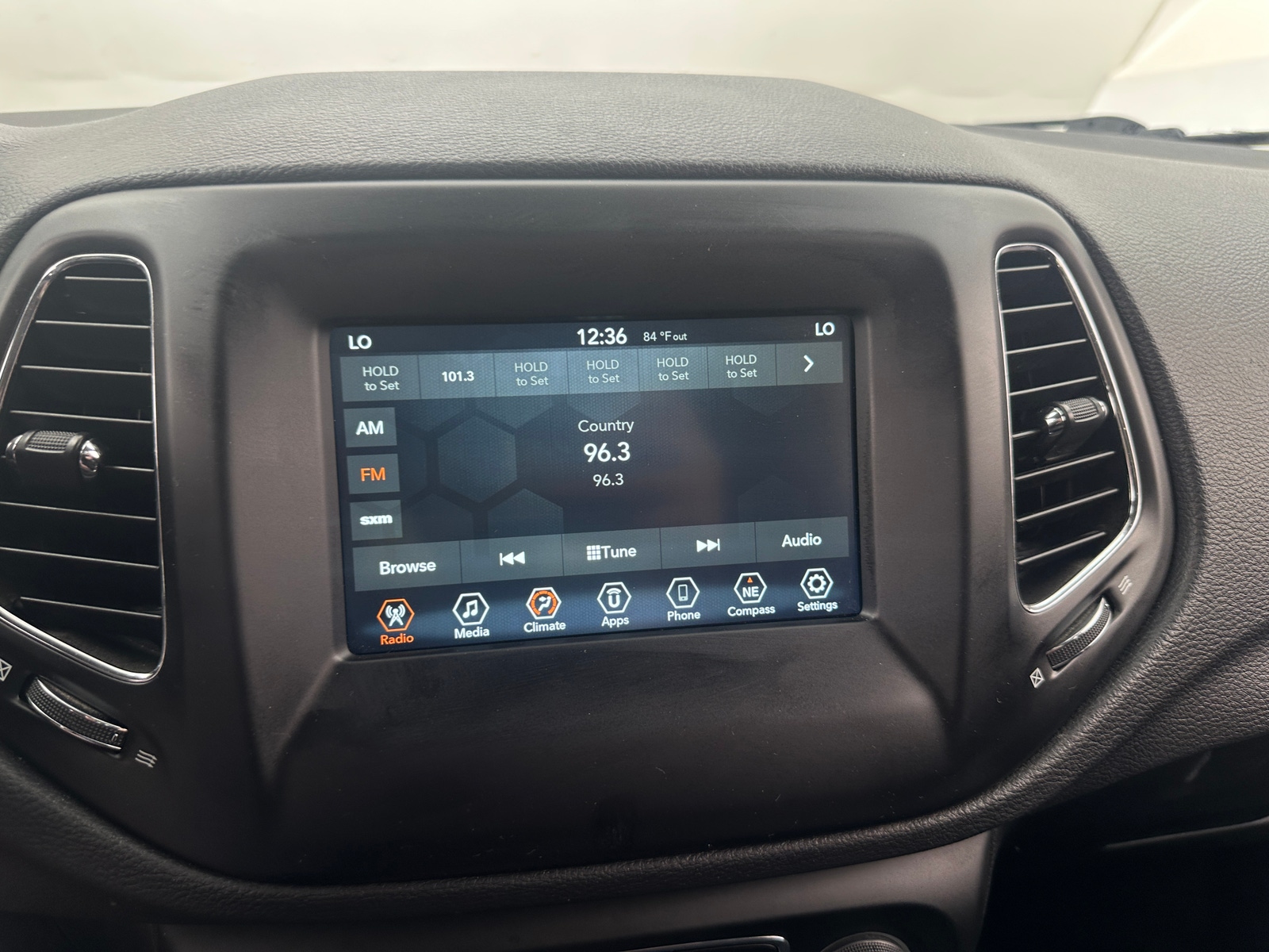 Thumbnail: 2019 Jeep Compass - 4