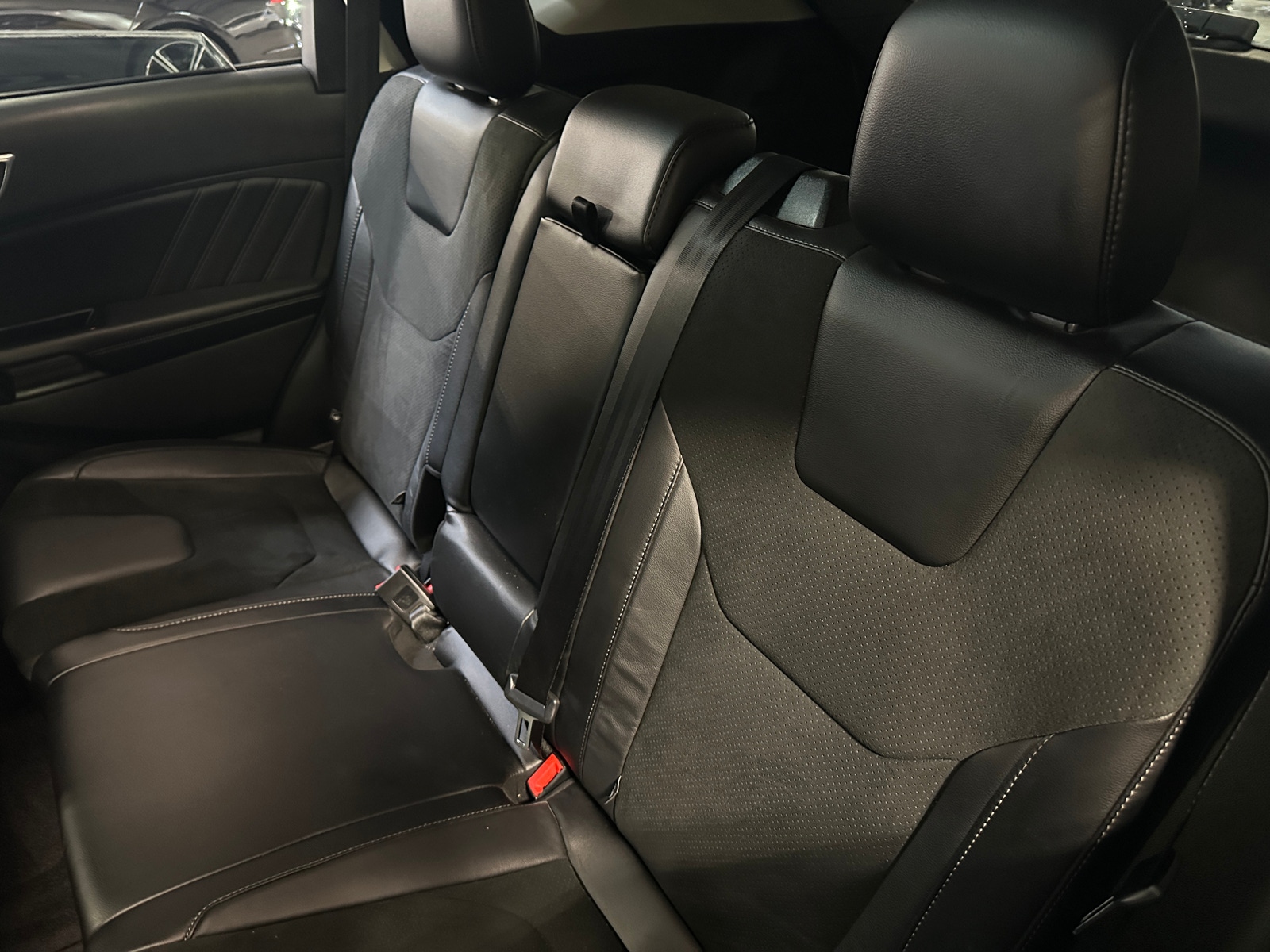 Thumbnail: 2016 Ford Edge - 5