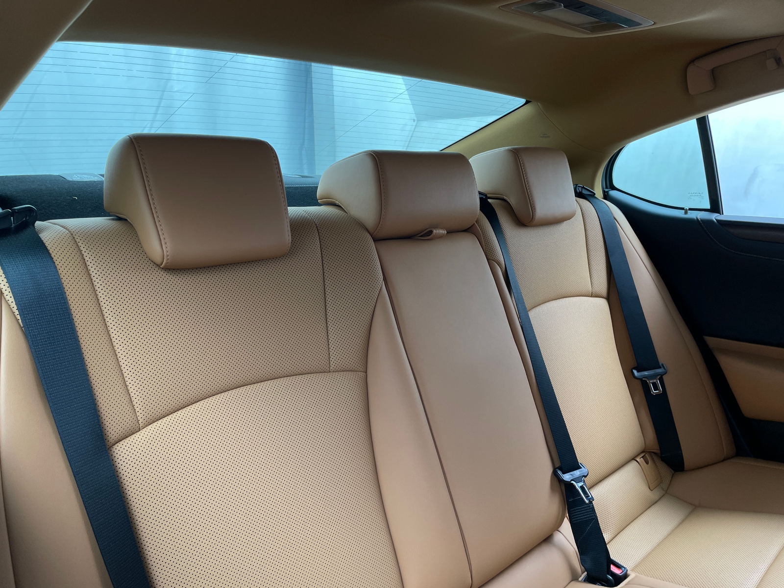 Thumbnail: 2022 Lexus ES - 5
