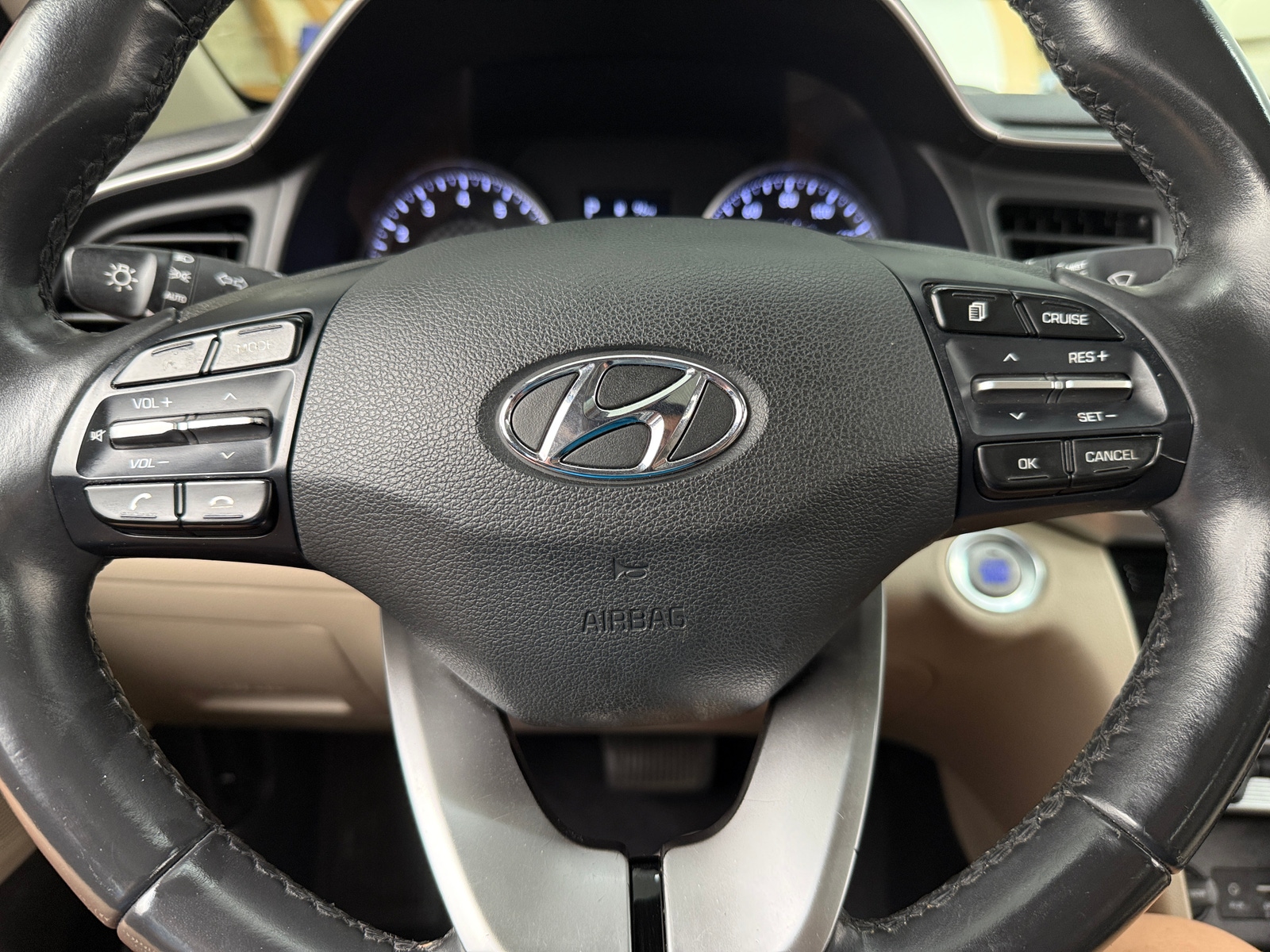 Thumbnail: 2019 Hyundai Elantra - 5