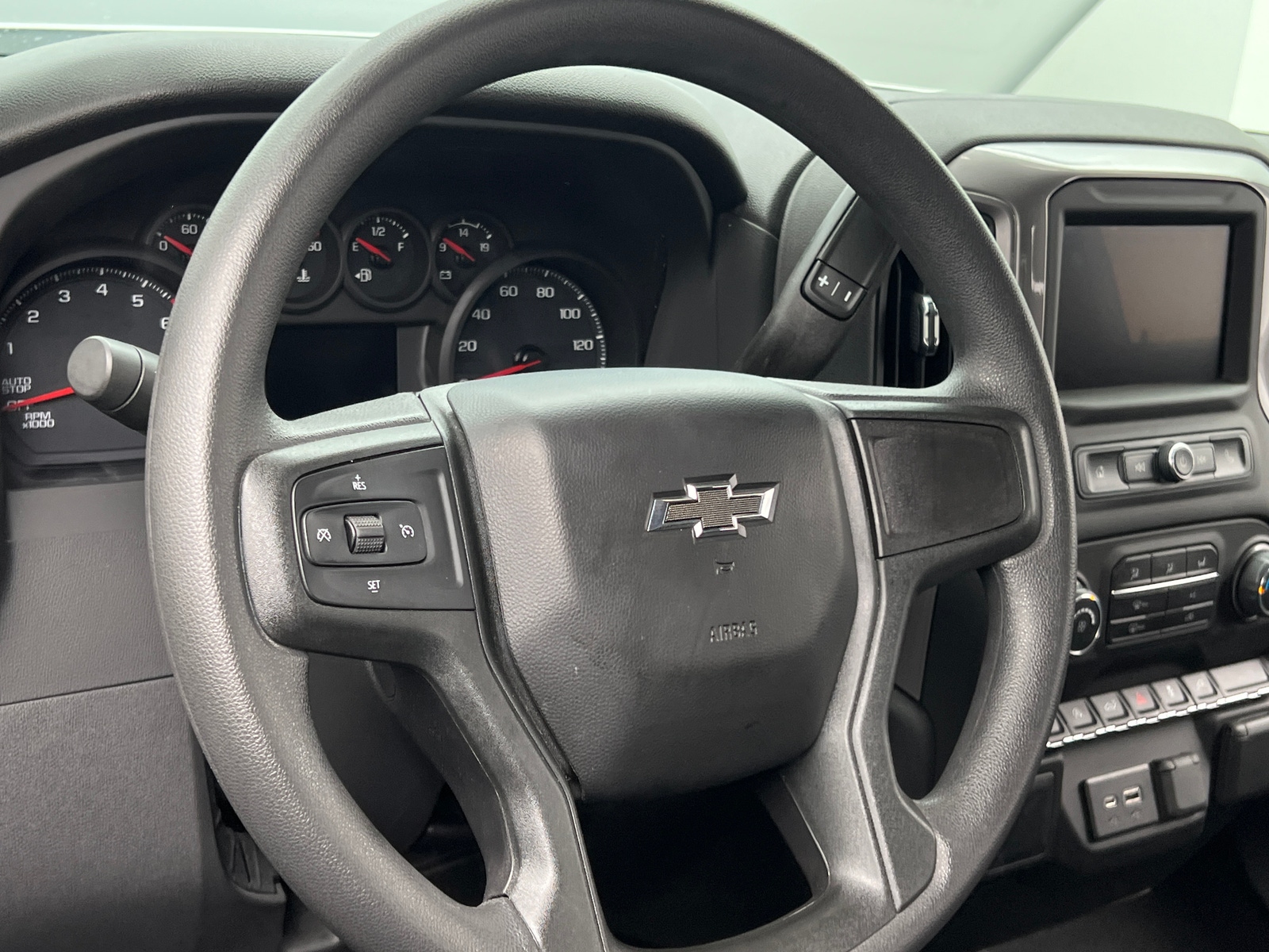 Thumbnail: 2022 Chevrolet Silverado 1500 - 5