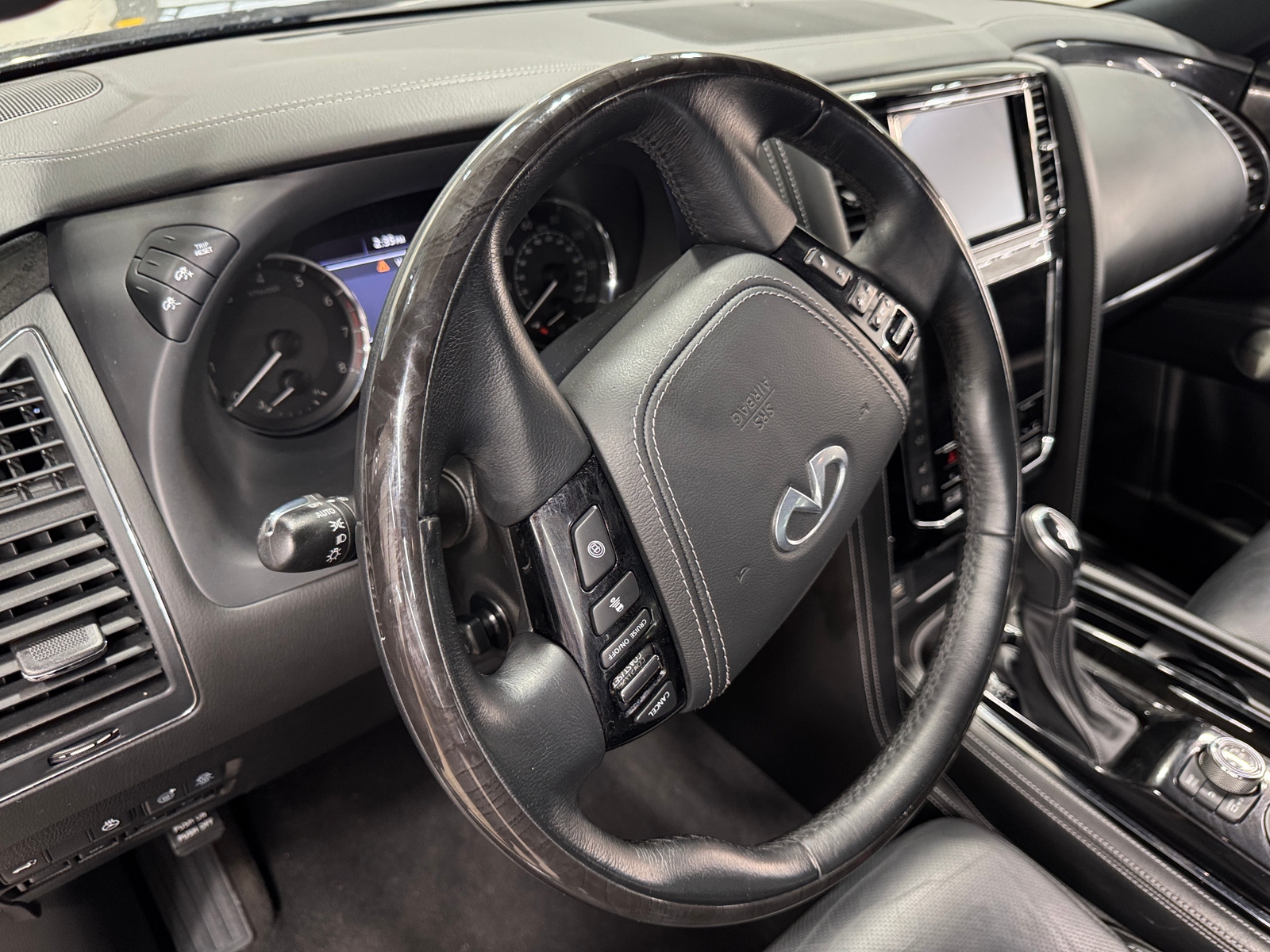 Thumbnail: 2021 INFINITI QX80 - 3