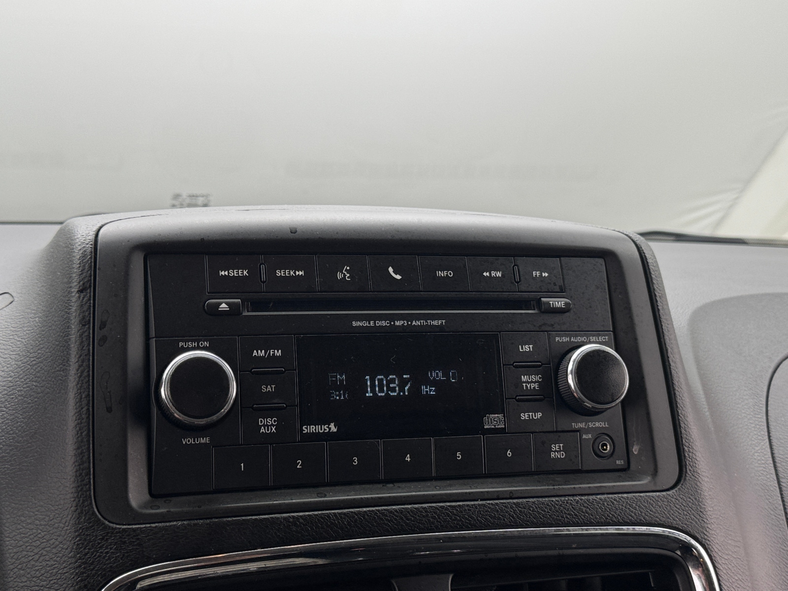 Thumbnail: 2016 Dodge Grand Caravan - 4