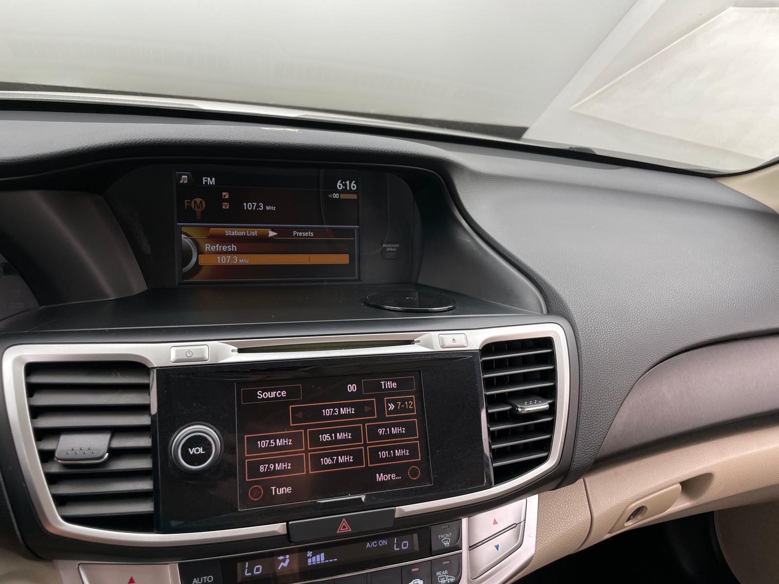 Thumbnail: 2015 Honda Accord - 3