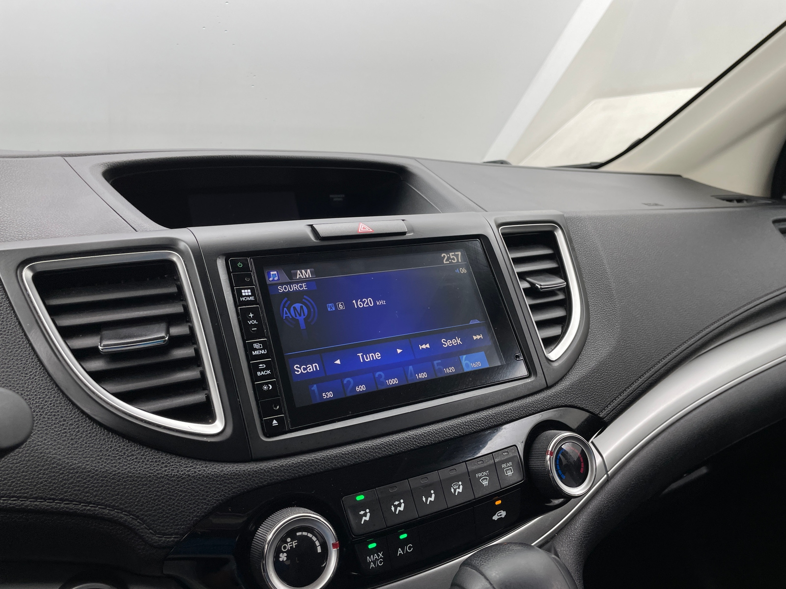 Thumbnail: 2016 Honda CR-V - 4