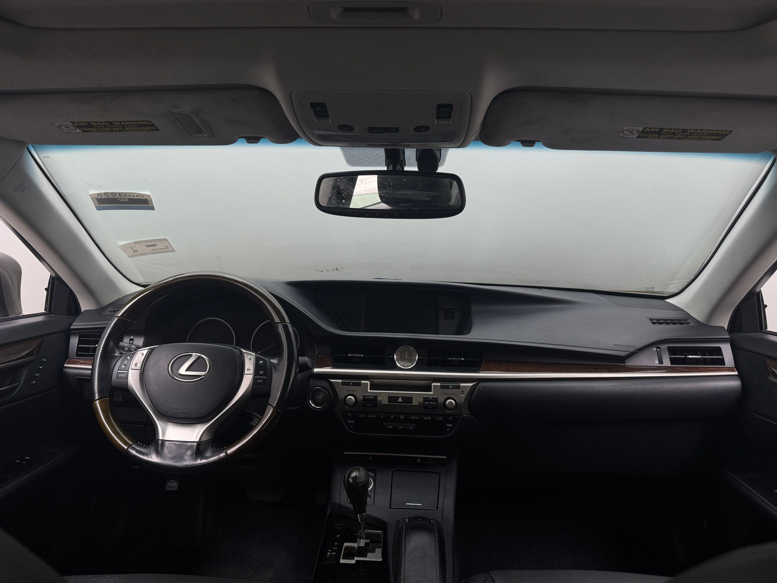 Thumbnail: 2015 Lexus ES - 2