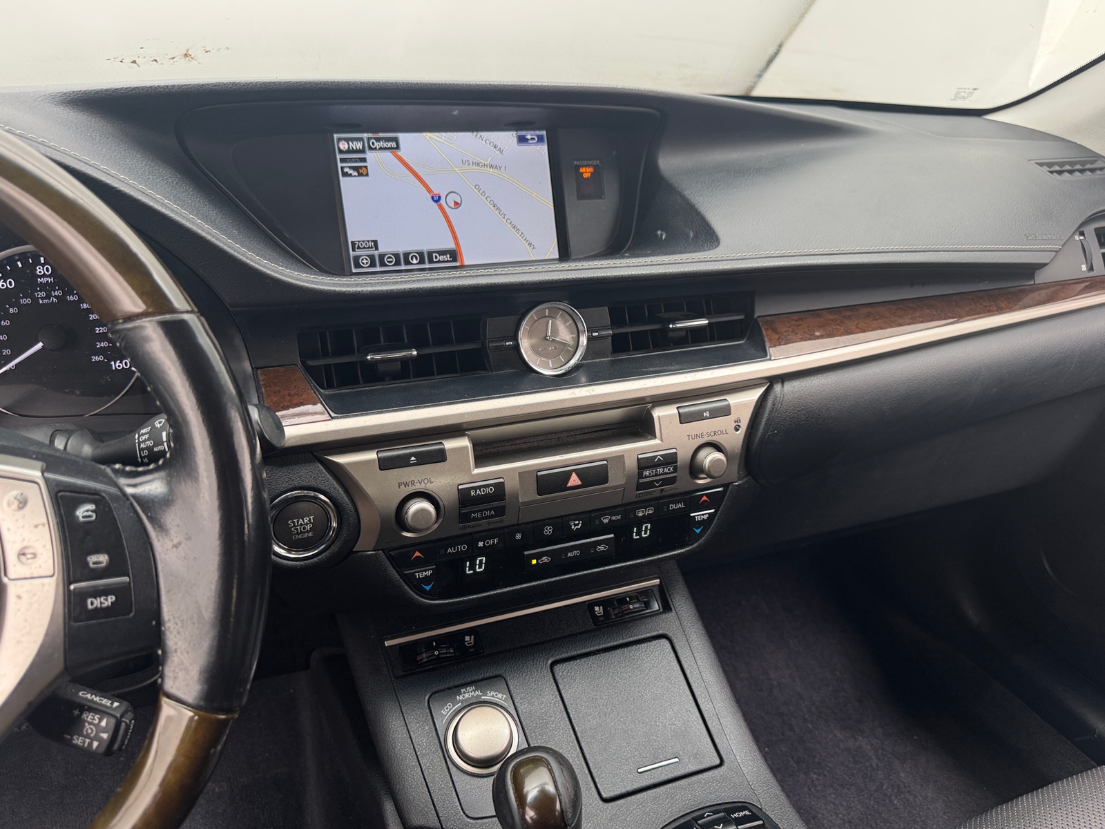 Thumbnail: 2015 Lexus ES - 3