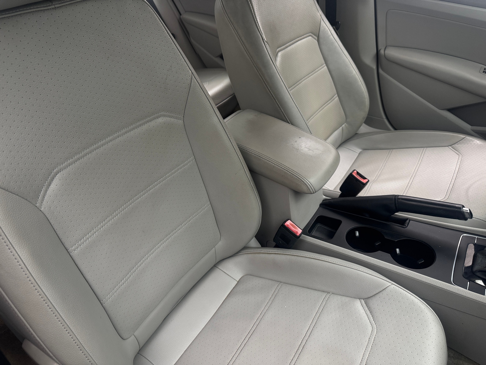 Thumbnail: 2015 Volkswagen Passat - 2