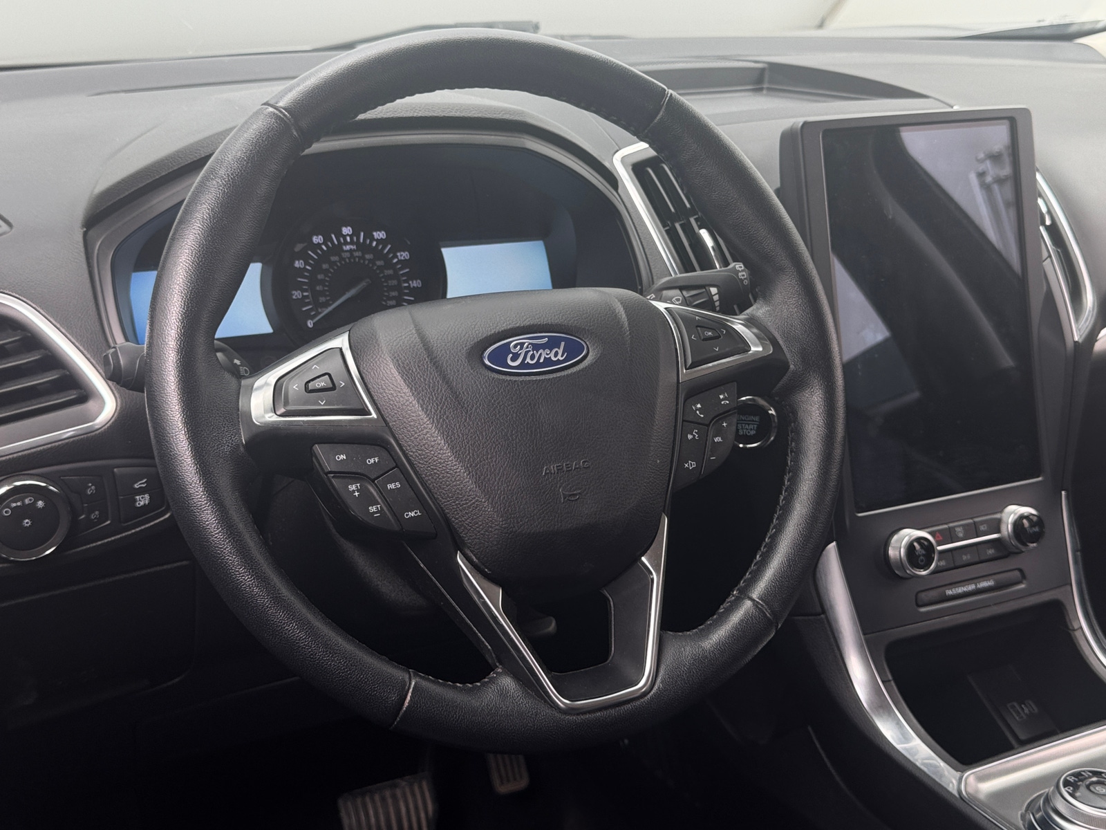 Thumbnail: 2022 Ford Edge - 4