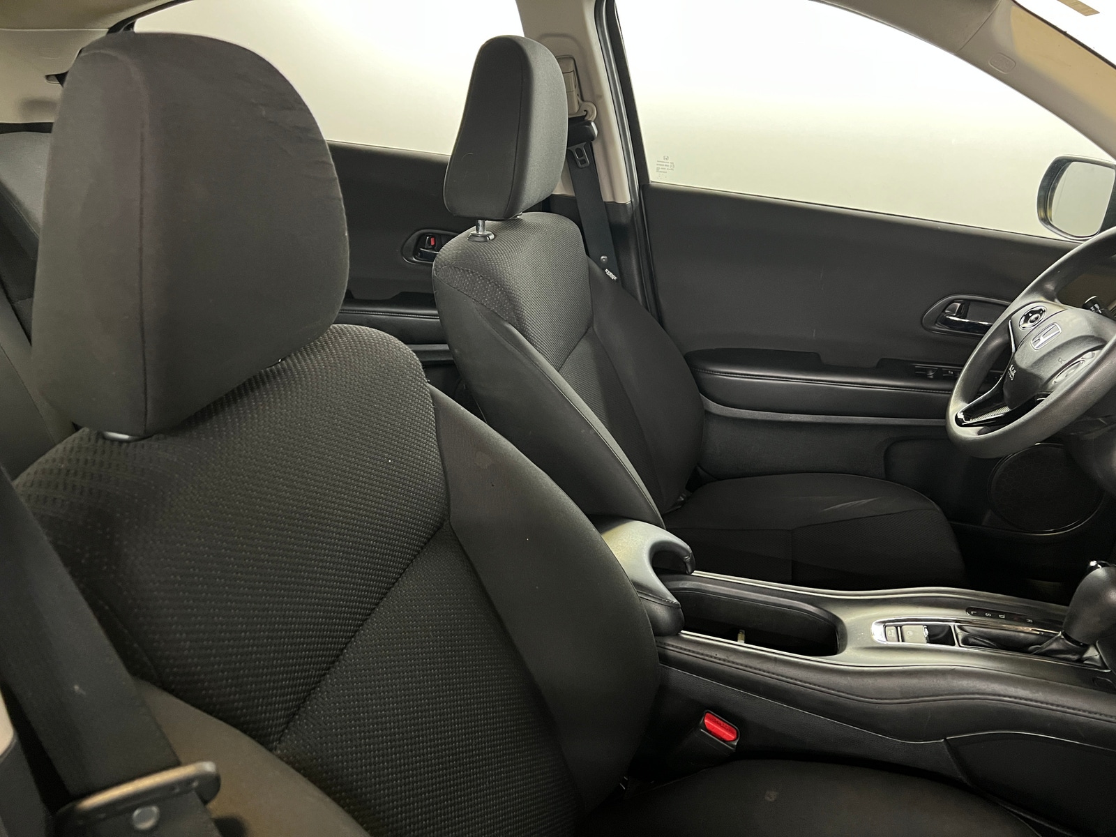 Thumbnail: 2016 Honda HR-V - 2