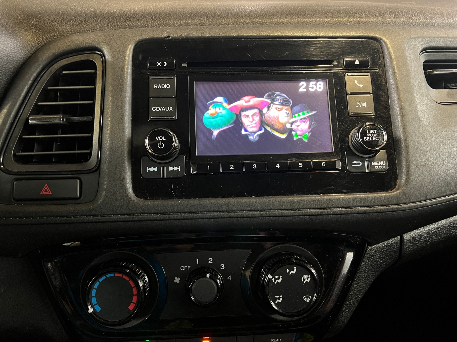 Thumbnail: 2016 Honda HR-V - 4
