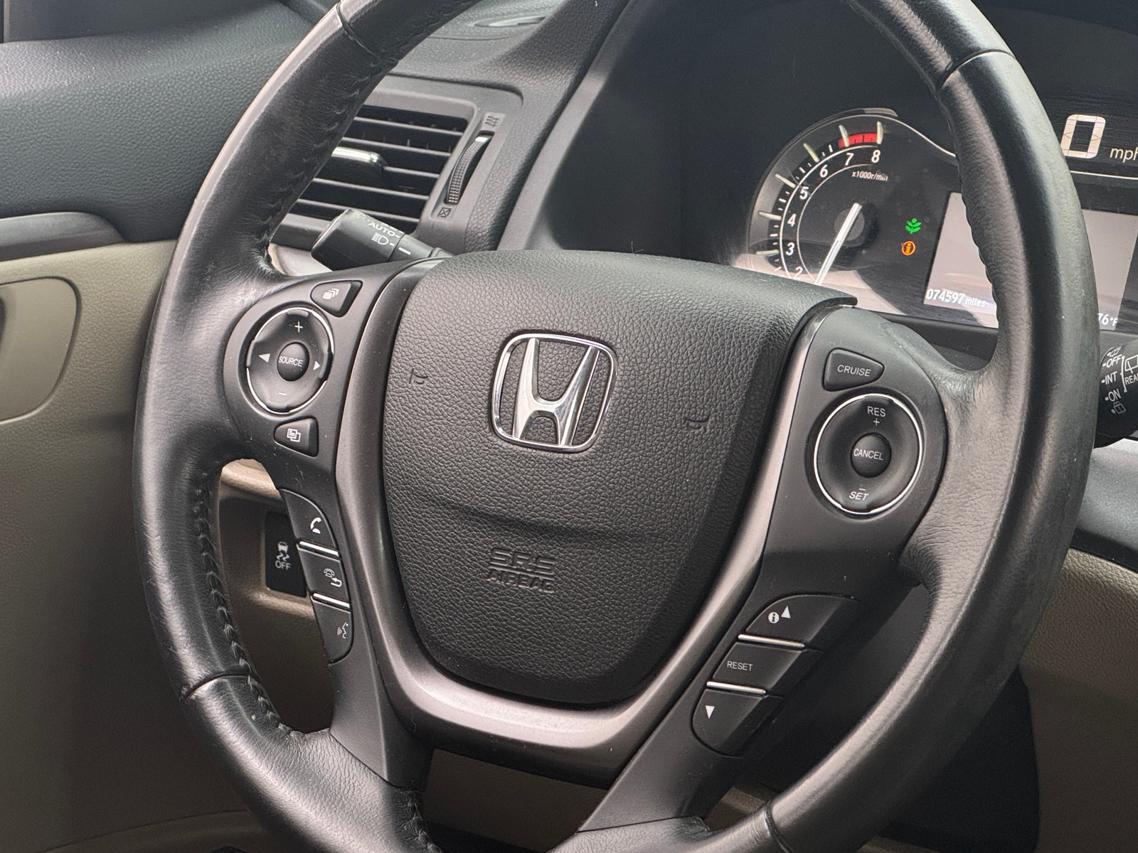 Thumbnail: 2016 Honda Pilot - 4