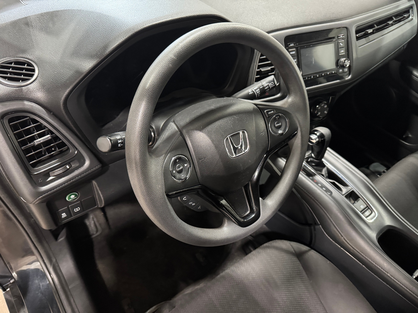 Thumbnail: 2017 Honda HR-V - 3