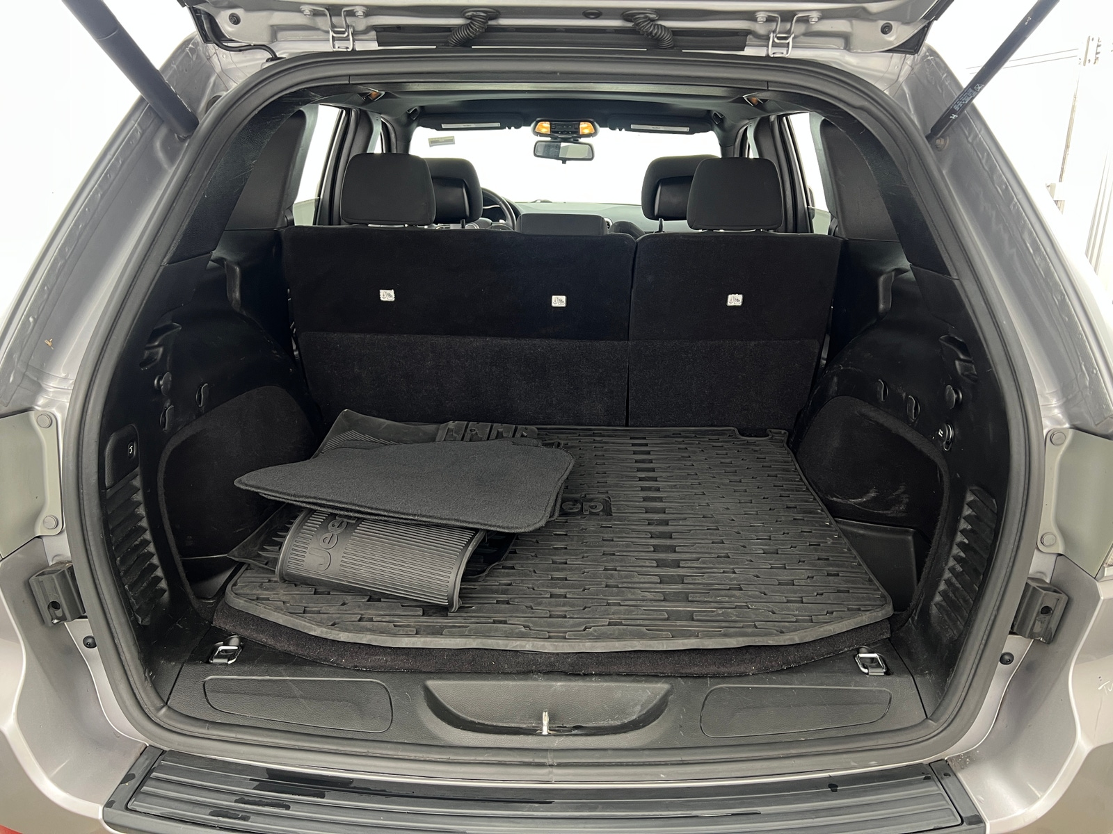Thumbnail: 2014 Jeep Grand Cherokee - 7