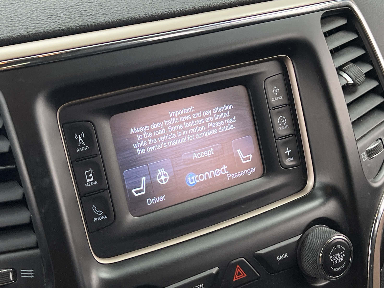 Thumbnail: 2014 Jeep Grand Cherokee - 4