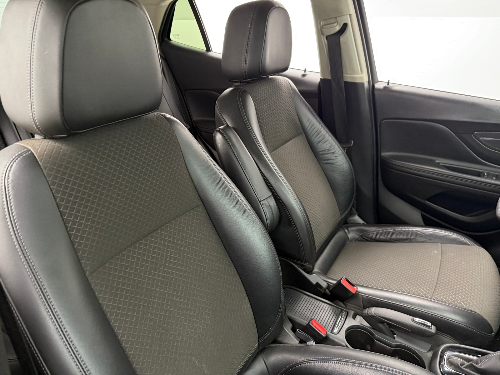 Thumbnail: 2017 Buick Encore - 2