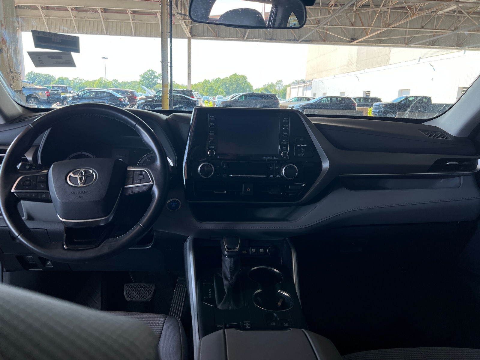 Thumbnail: 2020 Toyota Highlander - 3