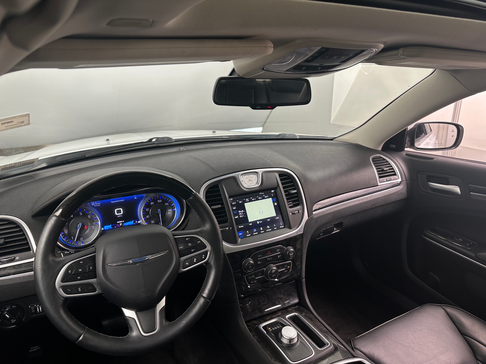 Thumbnail: 2018 Chrysler 300 - 2