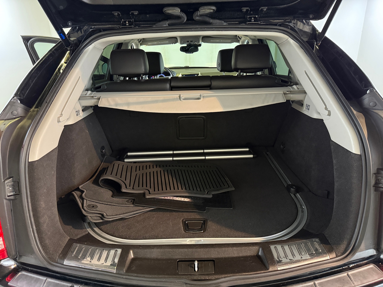 Thumbnail: 2015 Cadillac SRX - 6