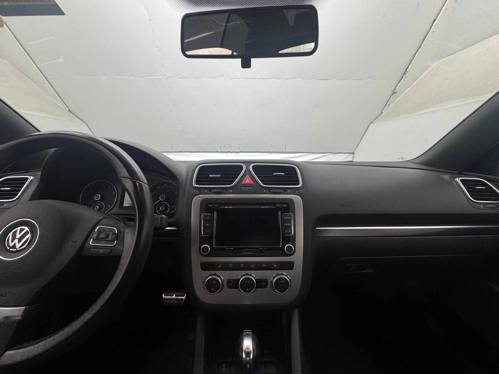 Thumbnail: 2013 Volkswagen Eos - 2