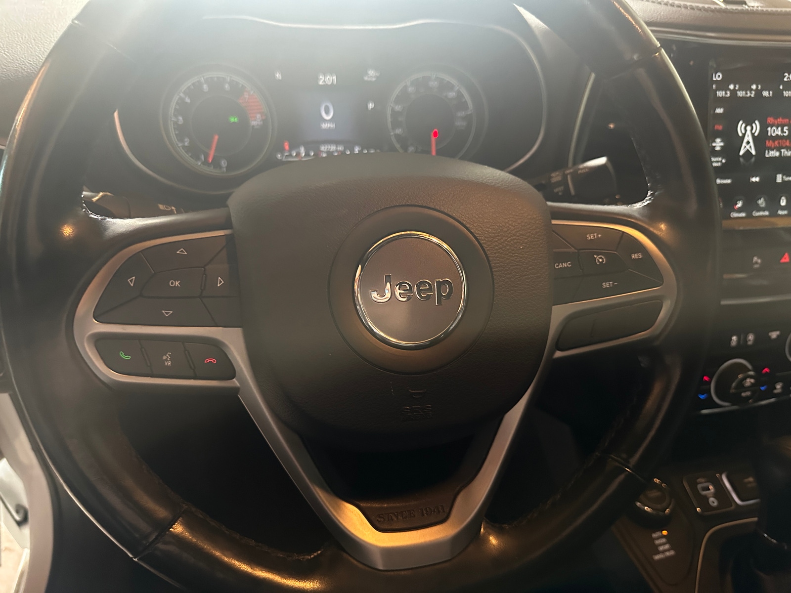 Thumbnail: 2020 Jeep Cherokee - 4