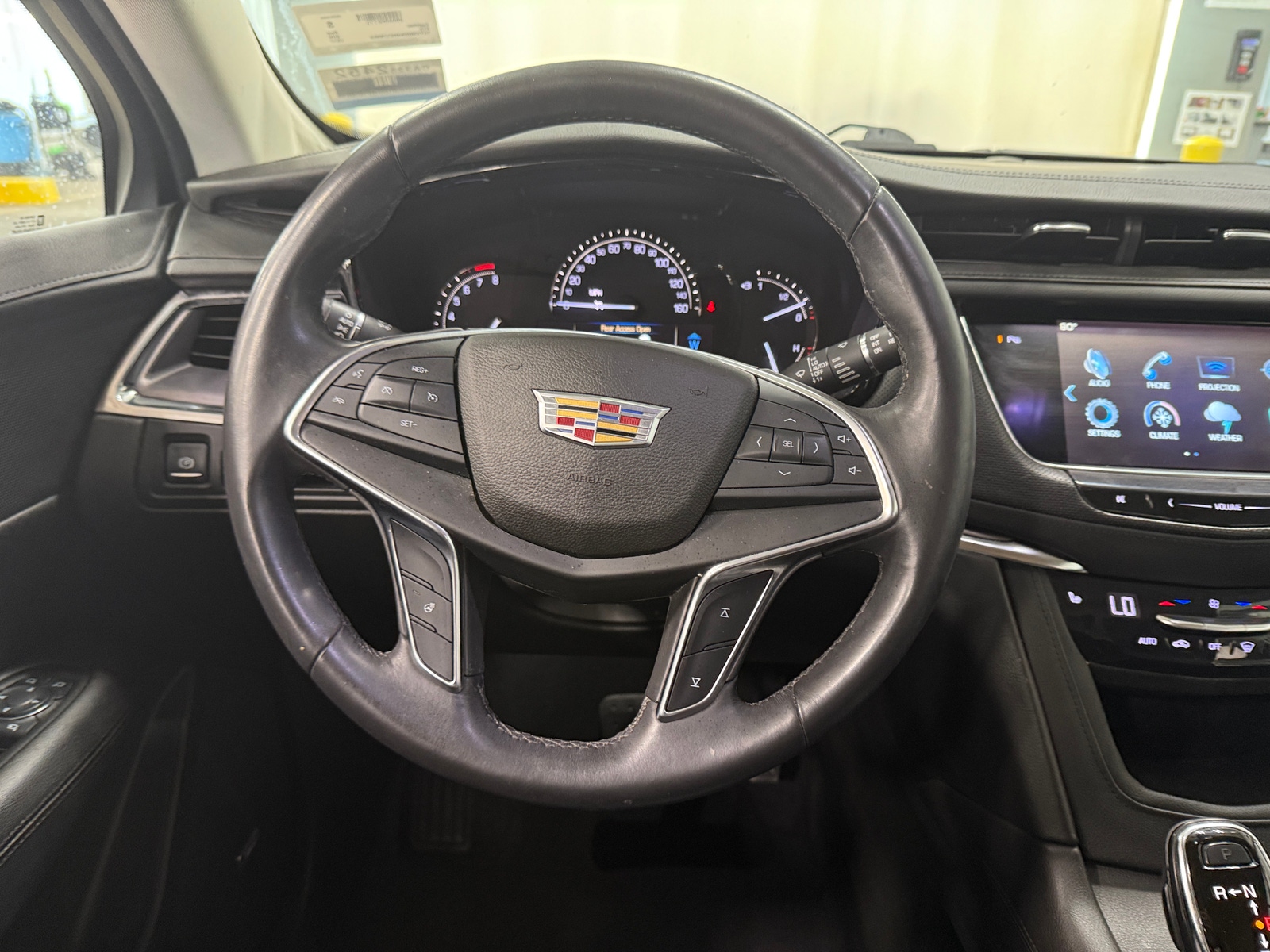 Thumbnail: 2017 Cadillac XT5 - 4