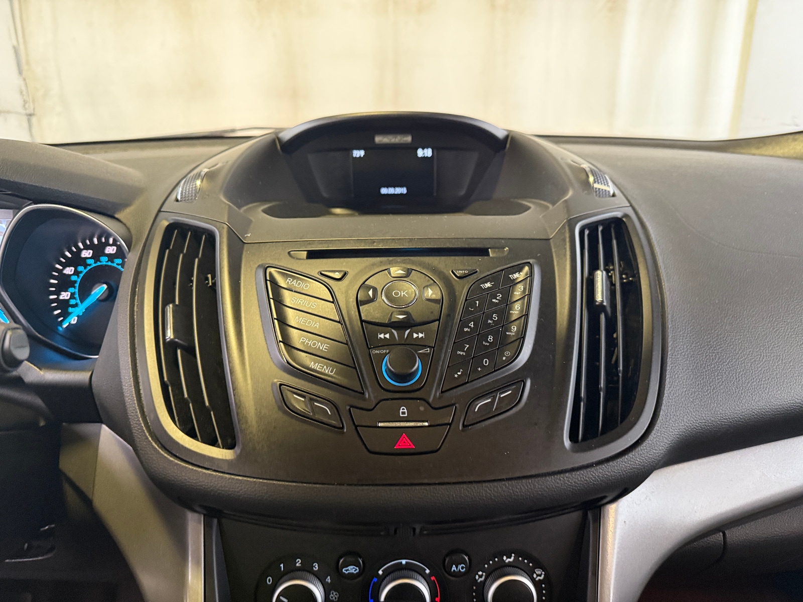 Thumbnail: 2016 Ford Escape - 4