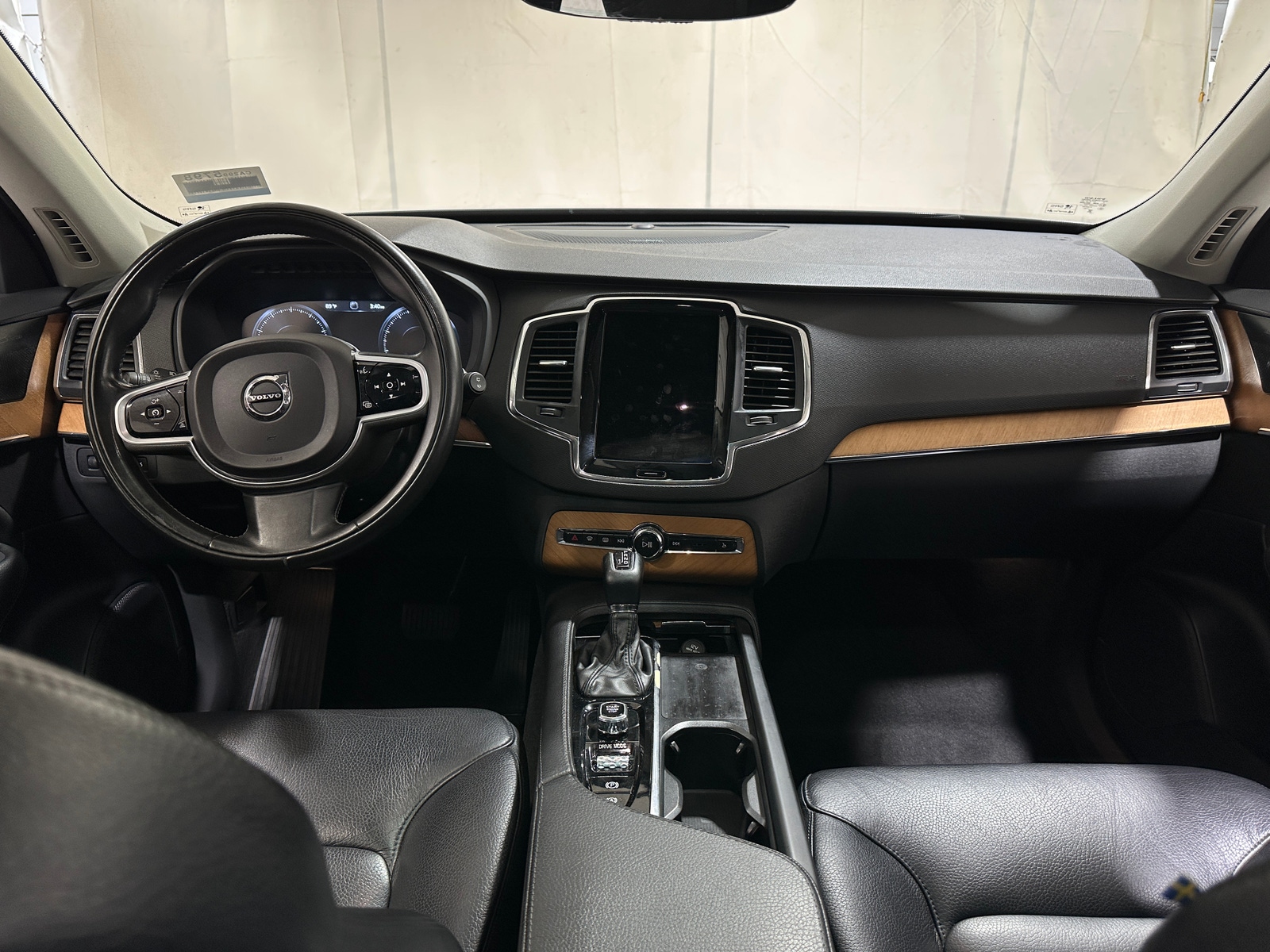 Thumbnail: 2021 Volvo XC90 - 2