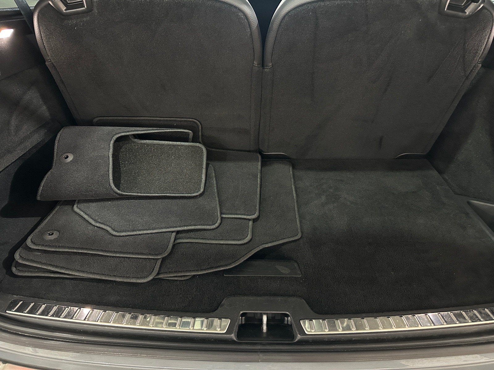 Thumbnail: 2021 Volvo XC90 - 6