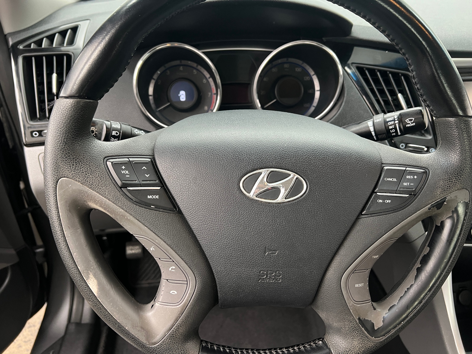 Thumbnail: 2013 Hyundai Sonata - 4