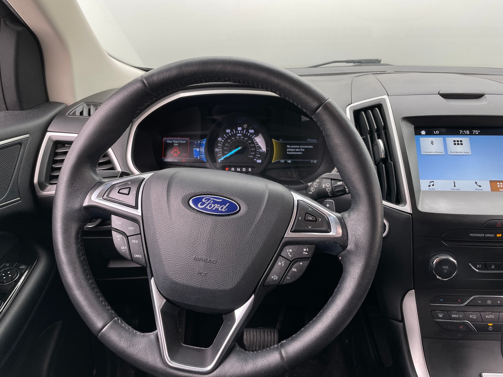Thumbnail: 2017 Ford Edge - 4