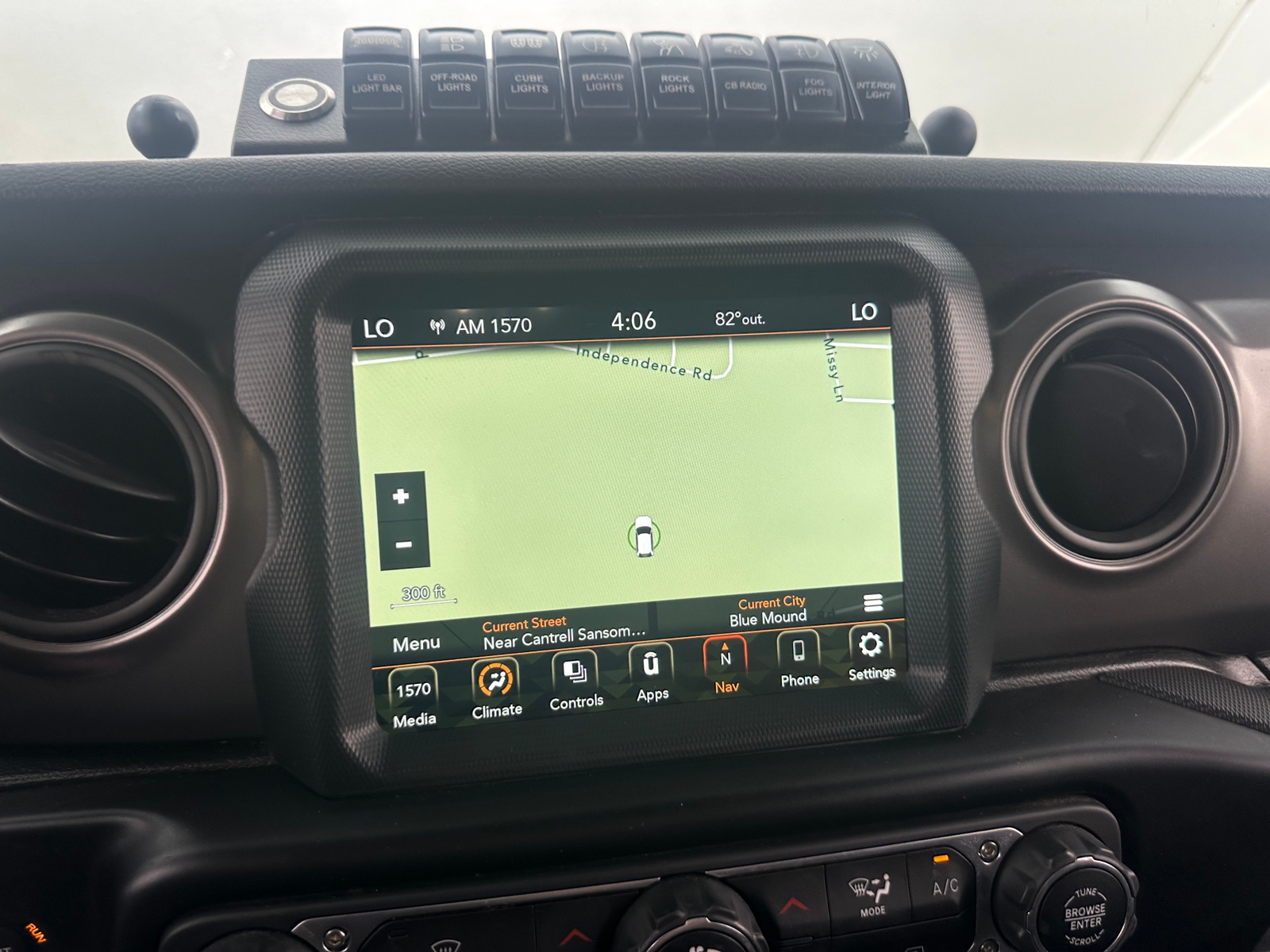 Thumbnail: 2021 Jeep Gladiator - 4