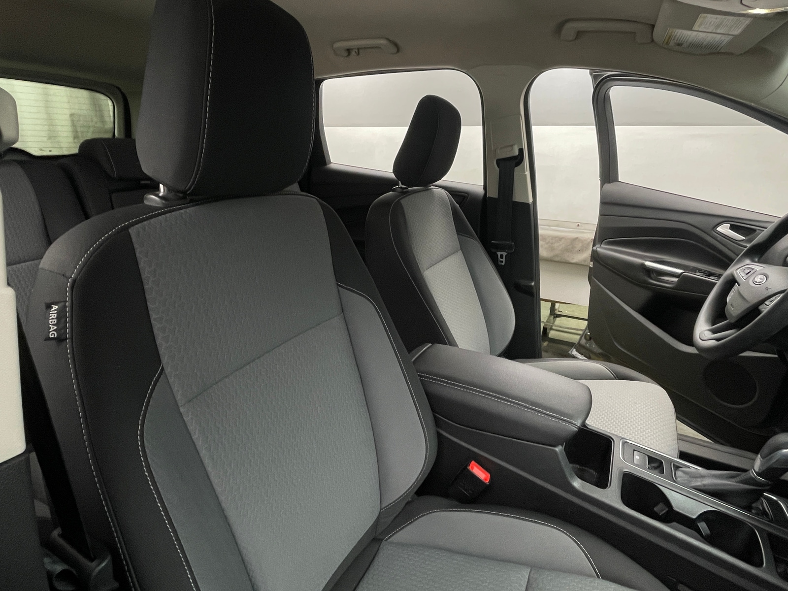 Thumbnail: 2019 Ford Escape - 2