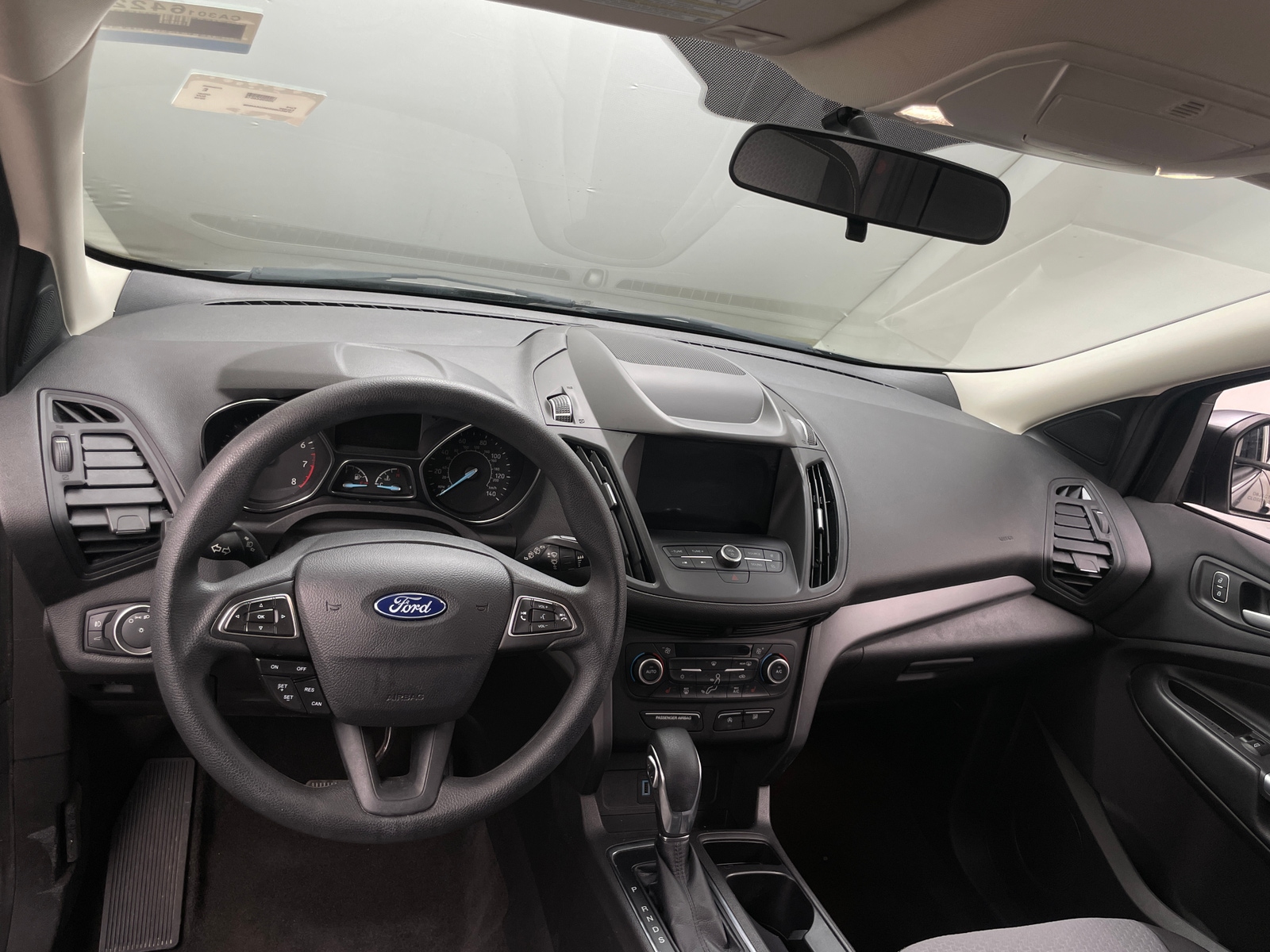 Thumbnail: 2019 Ford Escape - 3