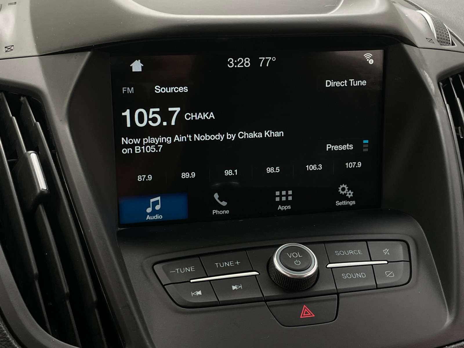 Thumbnail: 2019 Ford Escape - 4