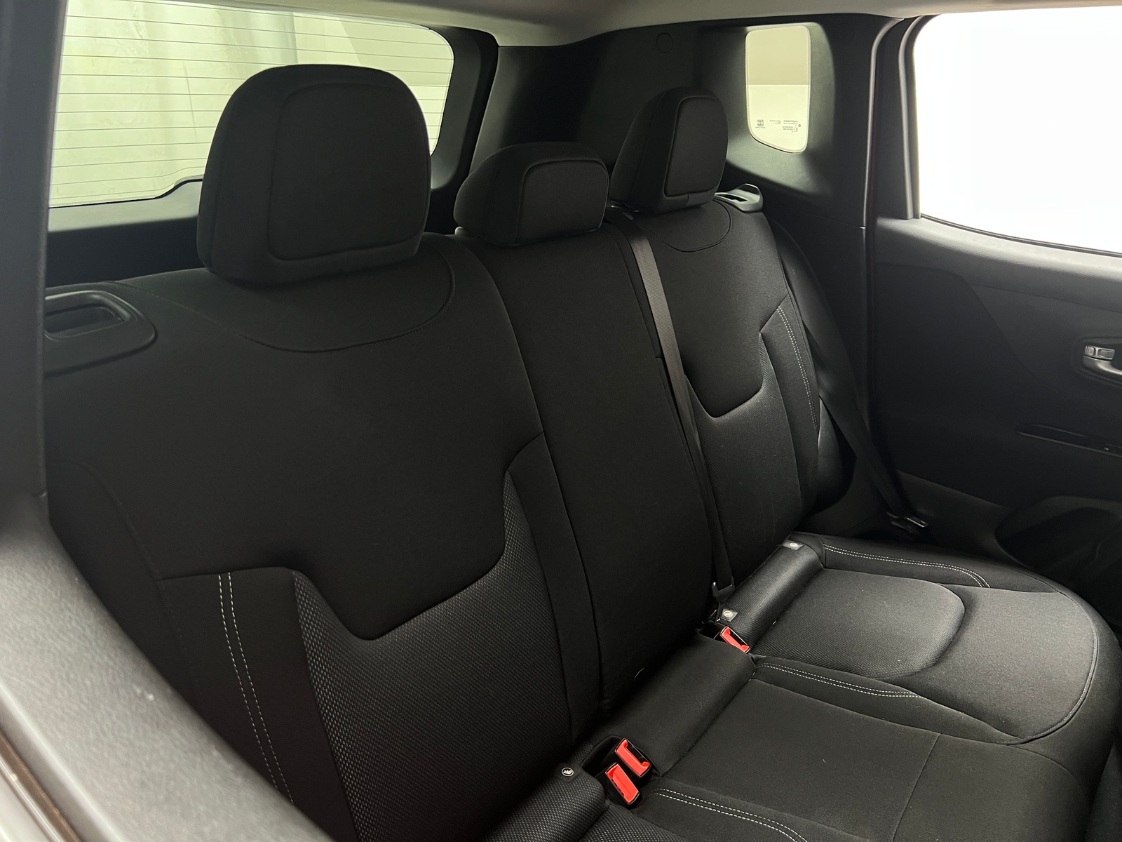 Thumbnail: 2021 Jeep Renegade - 6